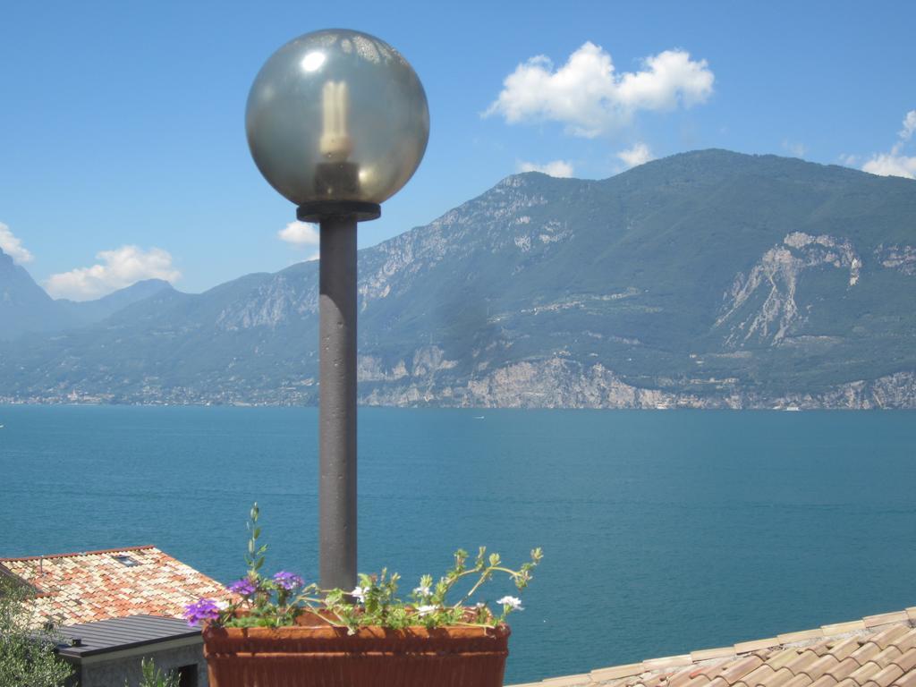 Hotel Pace Brenzone sul Garda Exterior photo